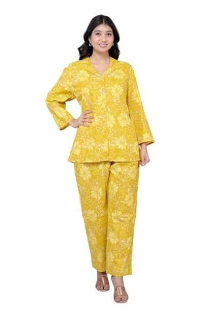 Floral Print Cotton Night Suit Long Sleeve Pyjama Set for Women