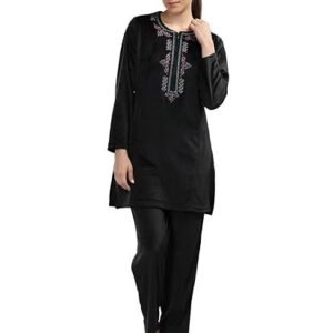 Women's Supersoft Velvet Printed Nightsuit for Winter wear