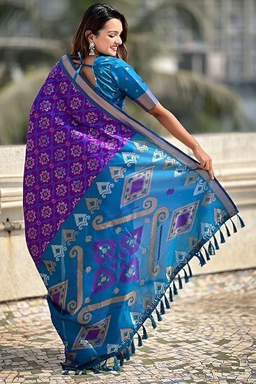 Women's Kanjivaram Patola Soft Pure Silk Sarees With Unstitched Blouse Piece - Image 4