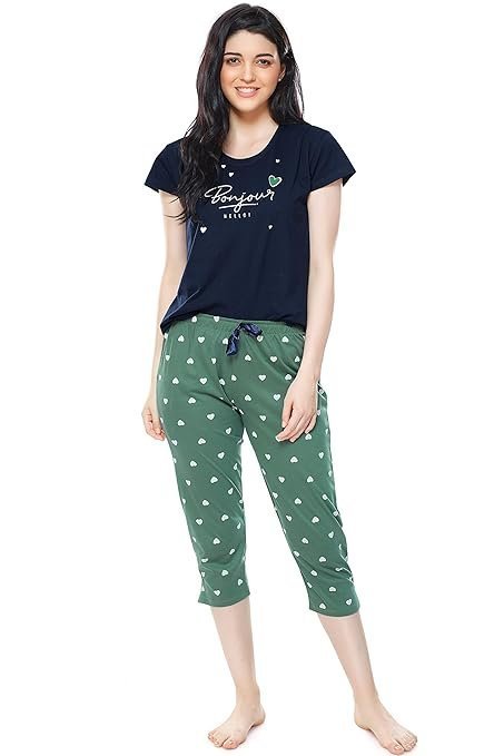 Women's Cotton Heart Printed Night Suit Set of Top & Capri 5233