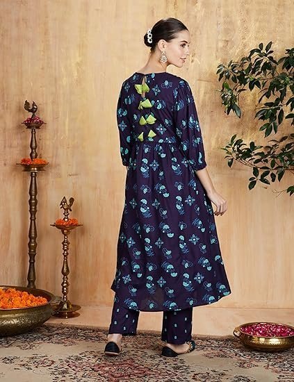 Women's Rayon Floral Kurta and Pant Set - Image 4