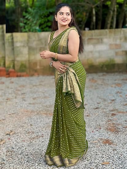 Women's Silk Weaving Kanjivaram Saree with Unstitched Blouse Piece - Image 4