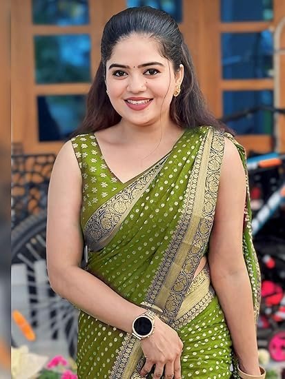 Women's Silk Weaving Kanjivaram Saree with Unstitched Blouse Piece - Image 2