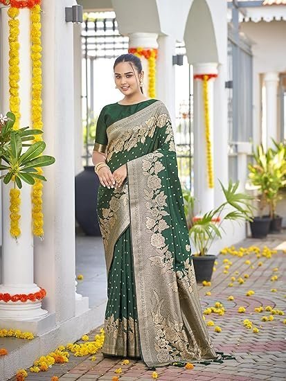 Women's manohari women's trendy banarasi woven saree with heavy jacquard work, elegant design, silk saree with maching lace border unstitched blouse piece for weddings & festive occasions - Image 3
